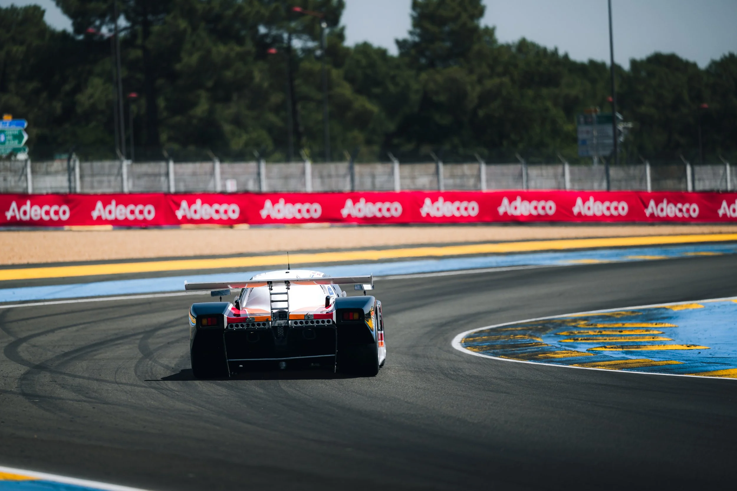 Qualifying-6a4880c1001a4772b4a4.jpeg