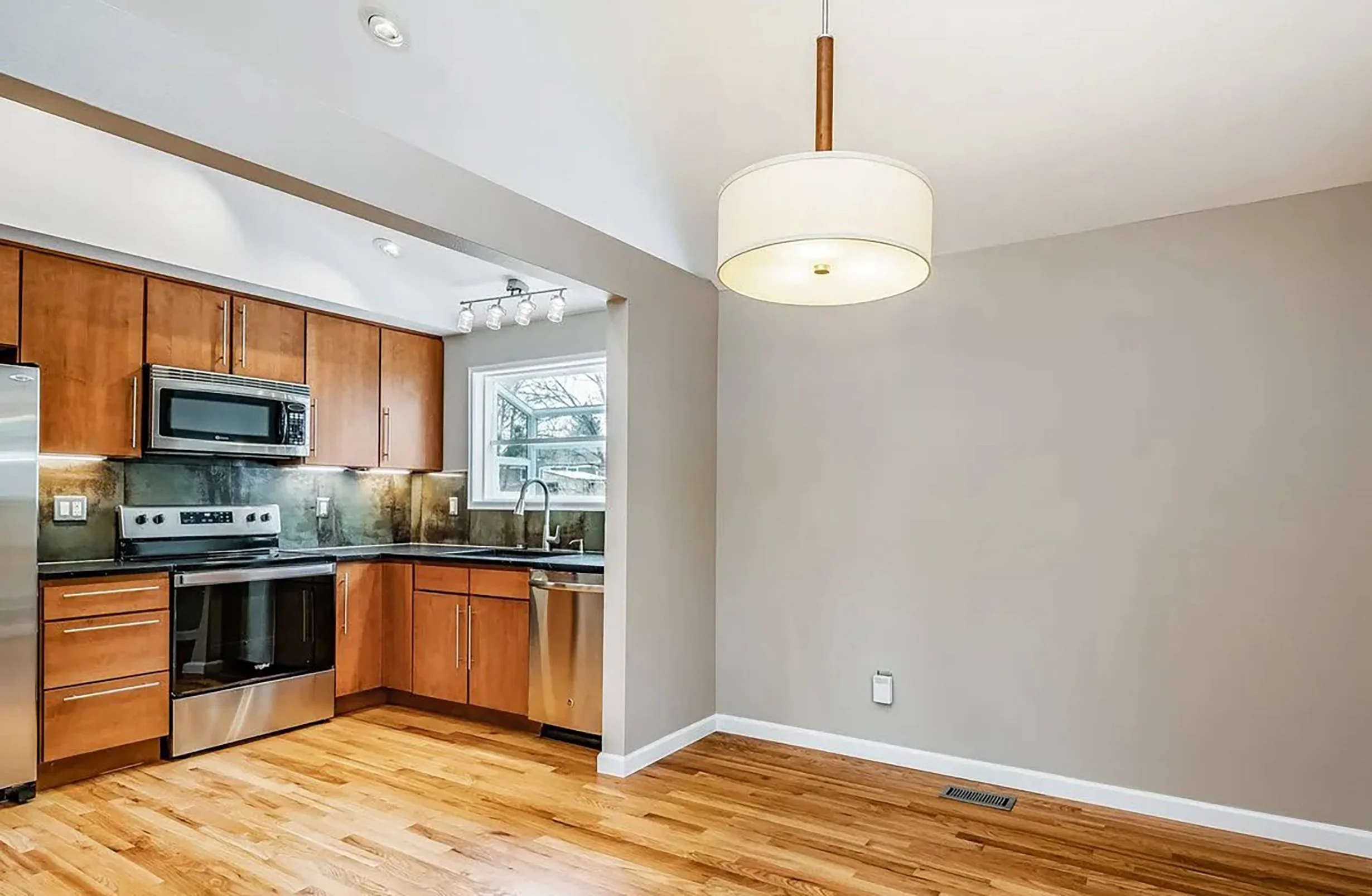 JZDesign_Louisville_1970s_Kitchen_Refresh_Before_2