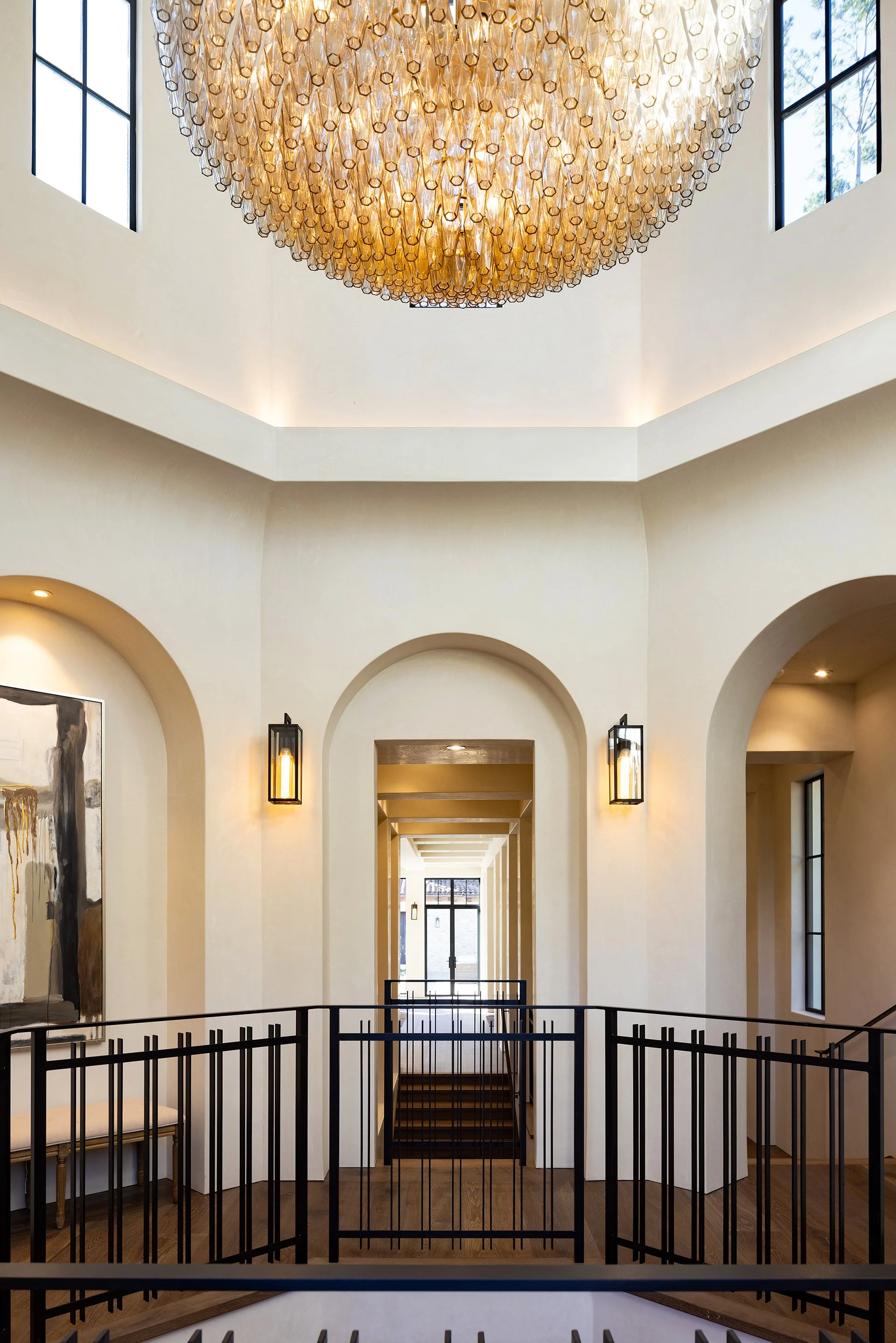 10 24275ViaMalpasoHallway.jpg