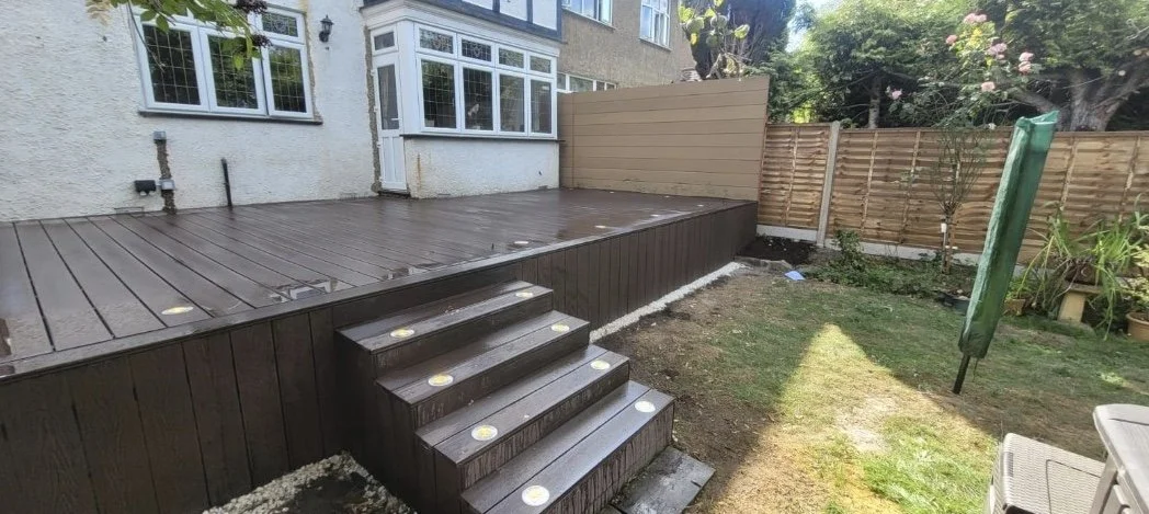 London Garden decking 4.jpg