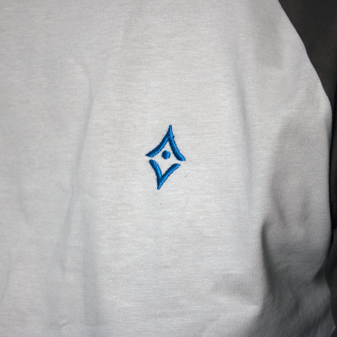LongTEmbroidery.png