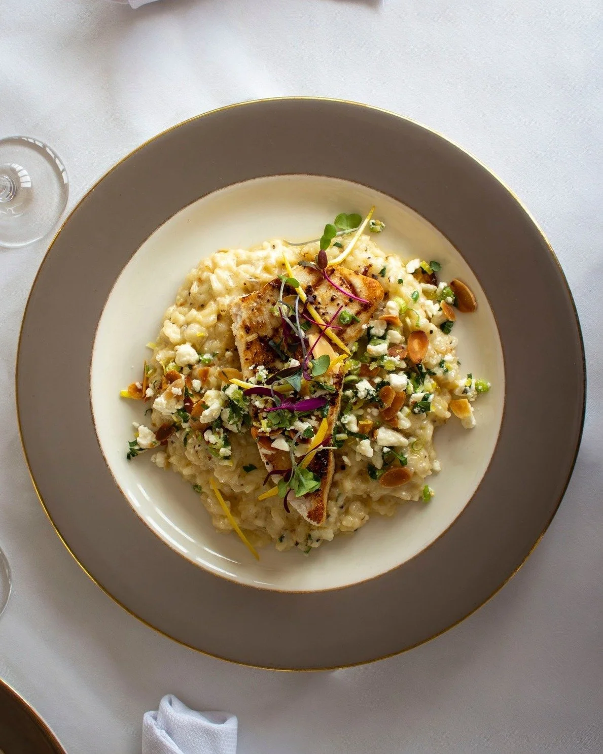 Easter looks better here. 

Our center-cut grilled swordfish, served over limoncello risotto and finished with toasted almonds, lemon zest, feta, and fresh herbs. A perfect balance of bright, rich, and seasonal.

Part of our curated Easter menu, serv