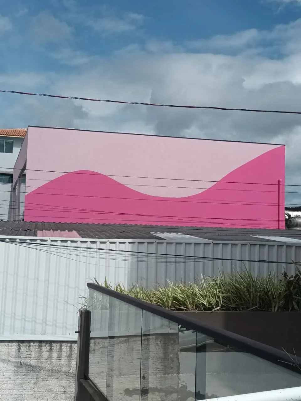 Serviço de pintura em loja de roupas no ingleses