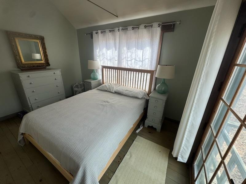 Sunrise View Bedroom.jpg