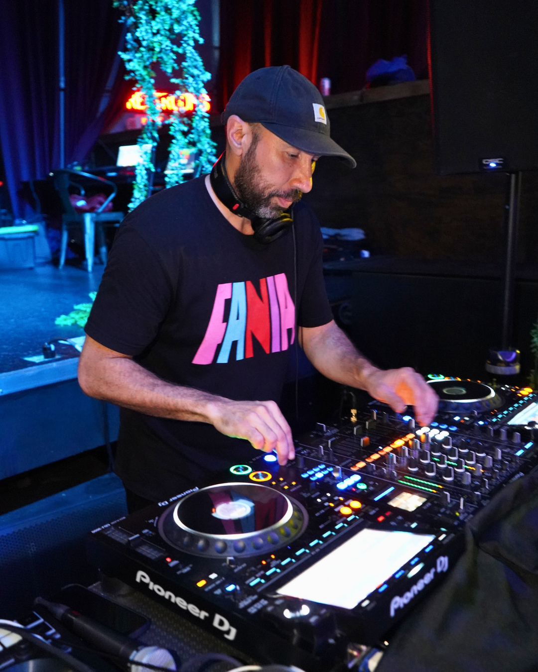 GF_DJ.png