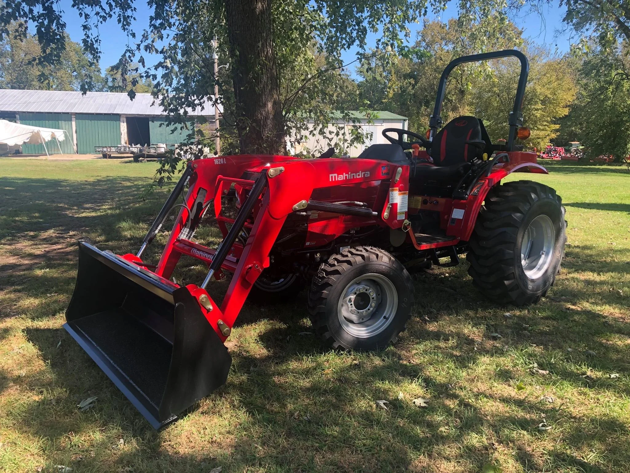 Mahindra 1626 Shuttle