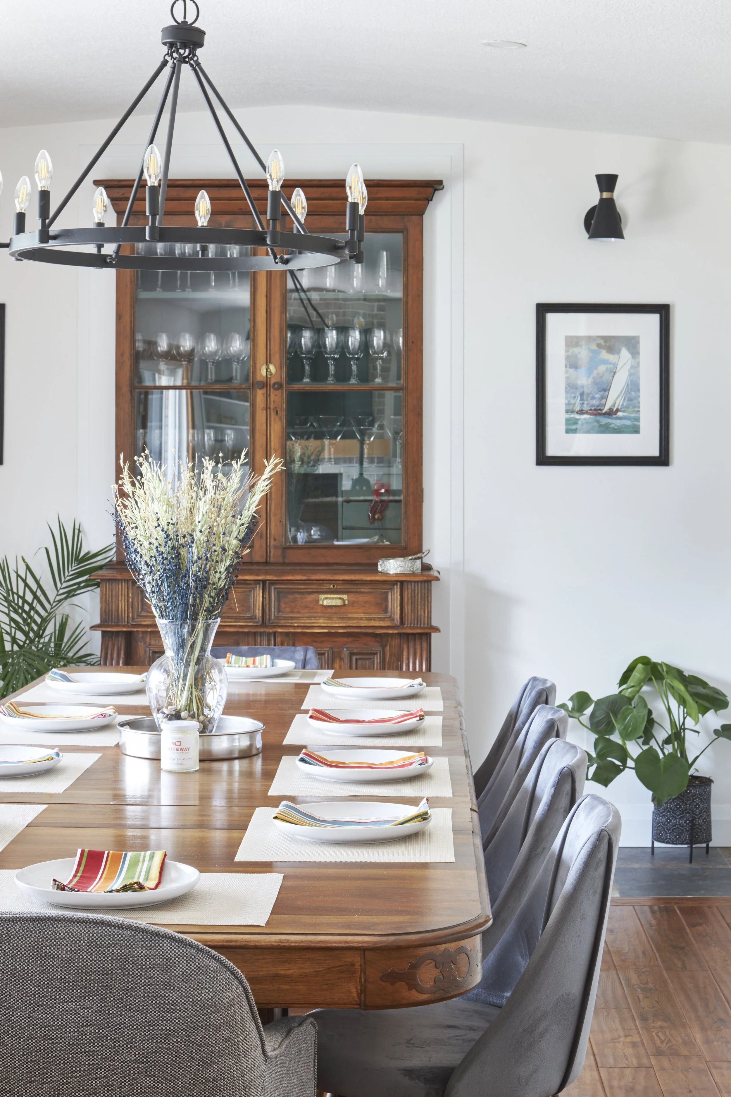 Dining_2.jpg