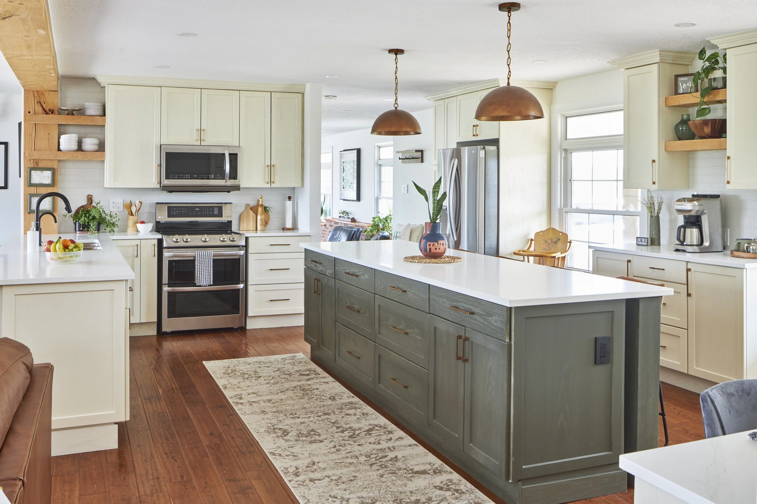 Kitchen_2 (2).jpg