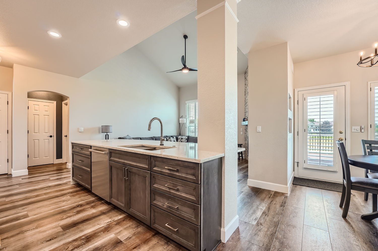 9949 South Clyde Place - Web Quality - 008 - 08 Kitchen.jpg
