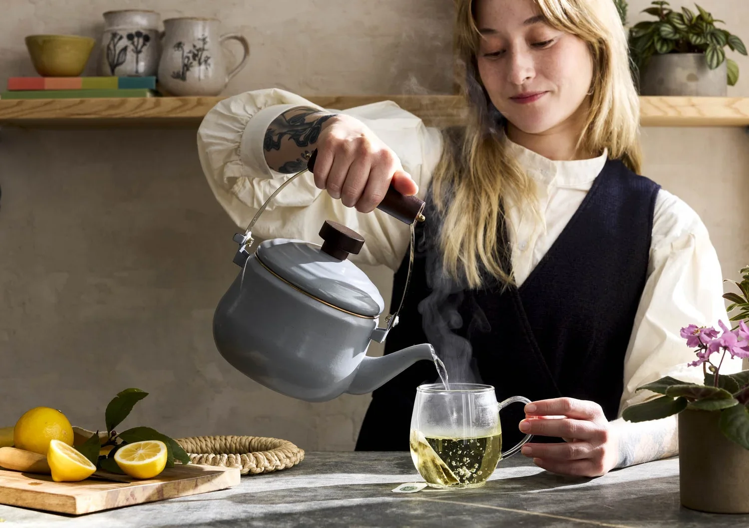 ErinScott_TM_March2025_Evergreen_HerbalKitchen_TeaMaking_Pouring_00750.webp
