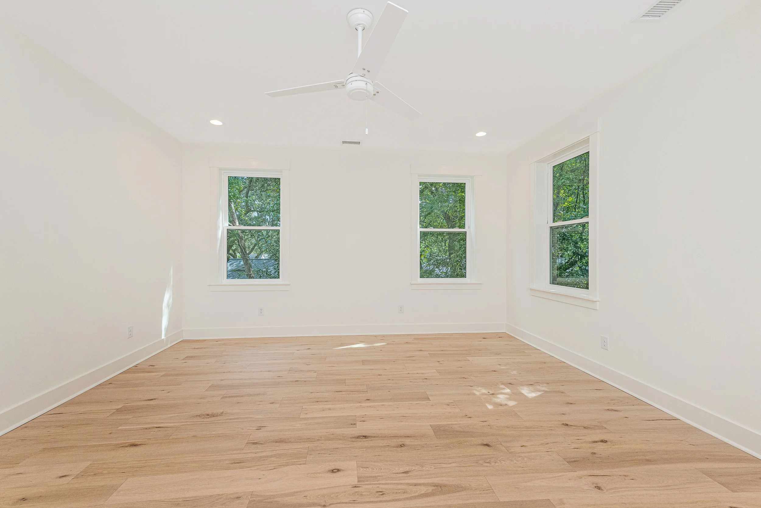 2159ParkwayDr19.jpg