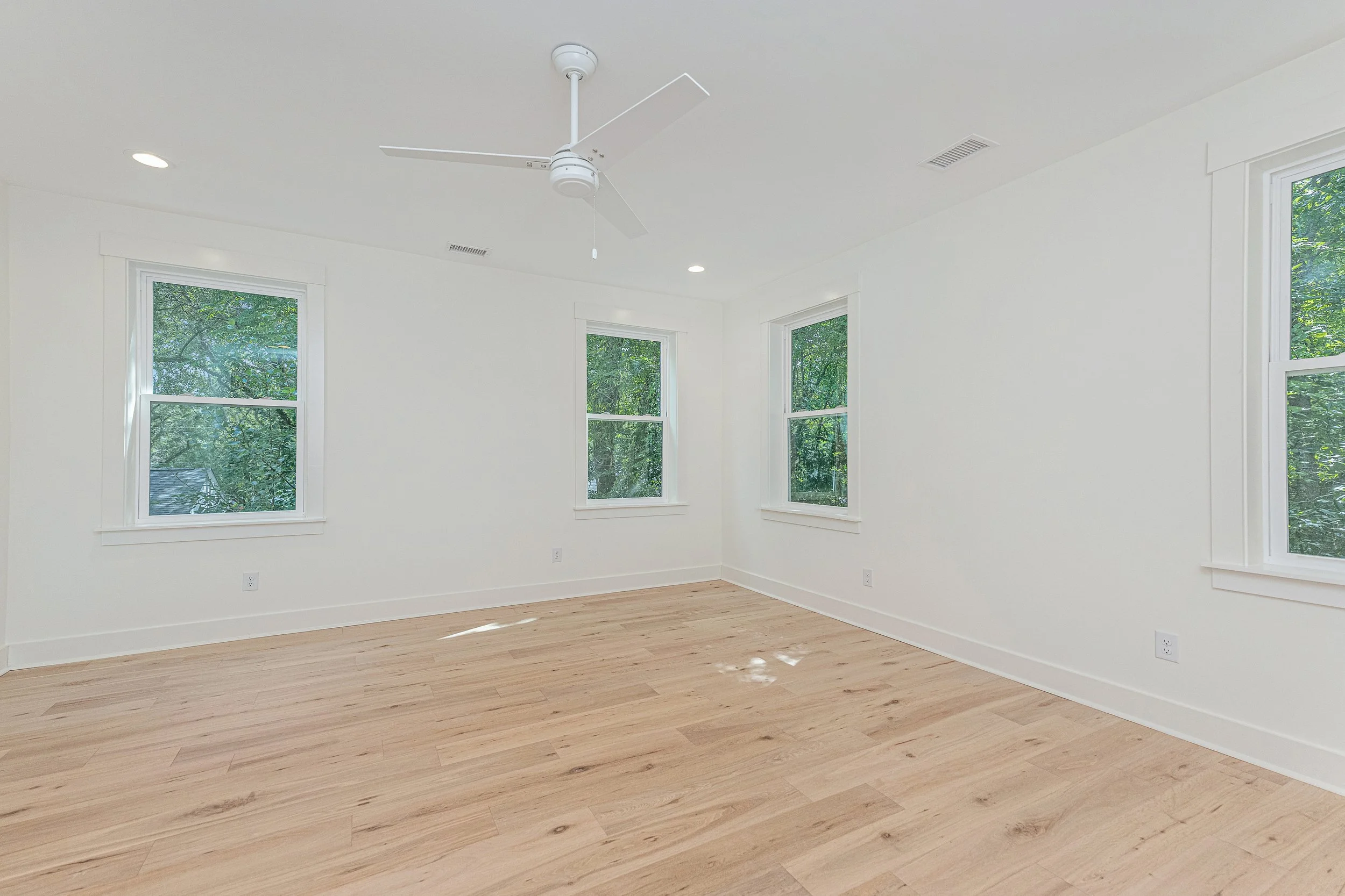 2159ParkwayDr18.jpg
