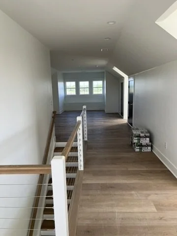 13-finished-looking-upper-hallway.jpeg