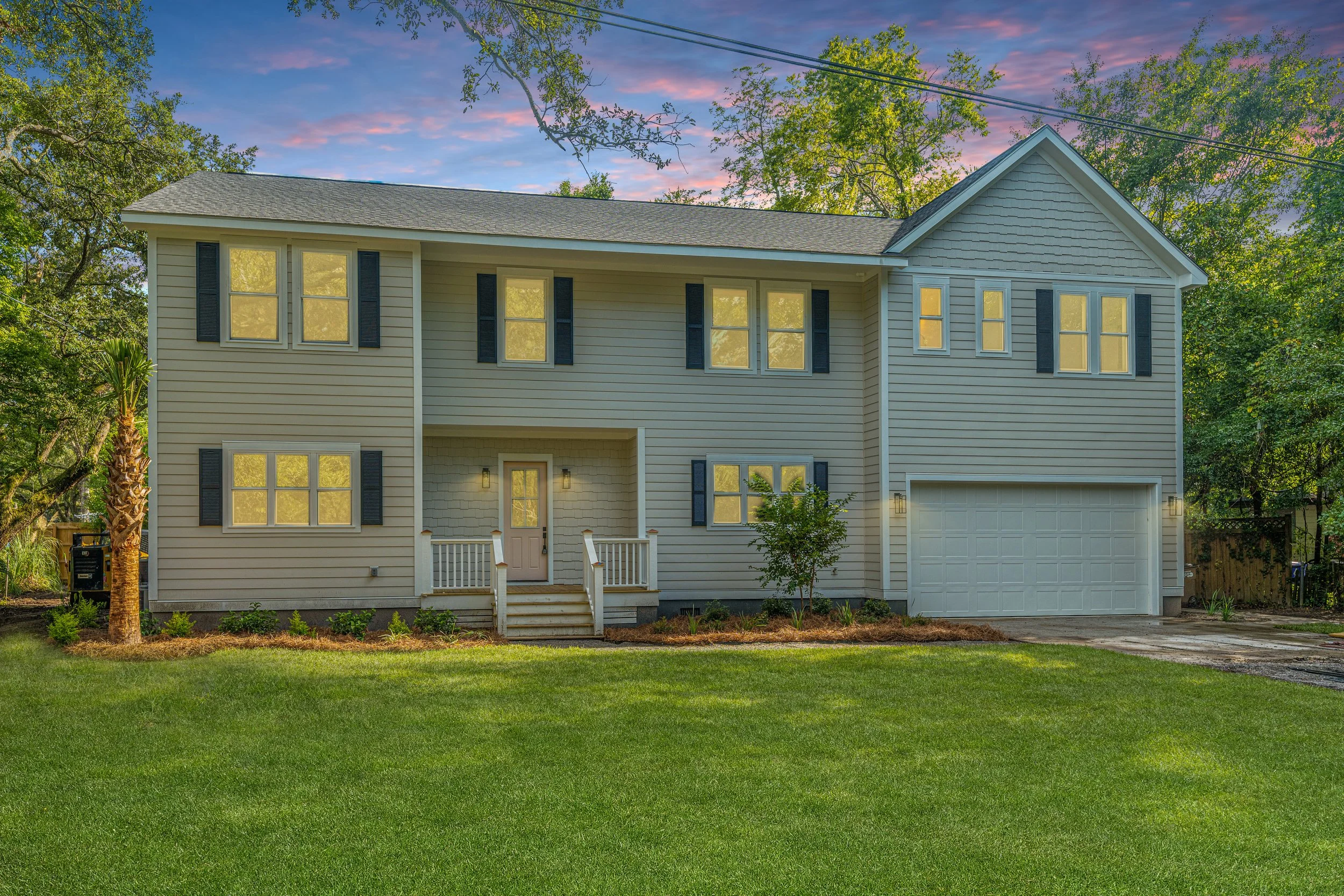2159ParkwayDr01.jpg