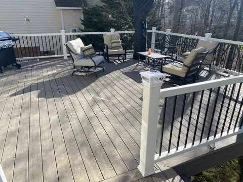 01-finished-deck-wide-view.jpeg