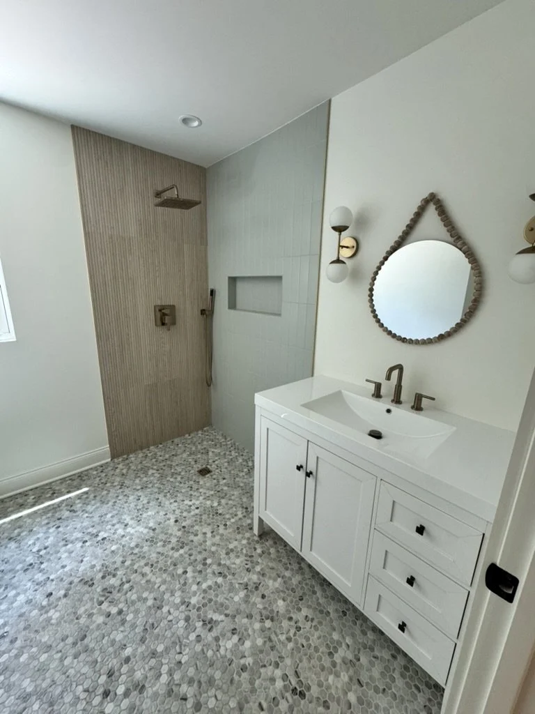 03-finished-shower-and-vanity.jpeg
