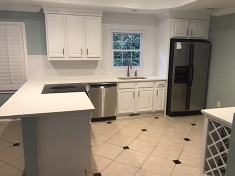 04-finished-kitchen-sink-and-appliance-wall.jpeg