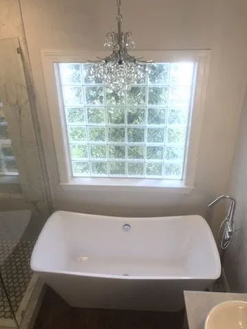 04-after-bathroom-tub-area.jpeg