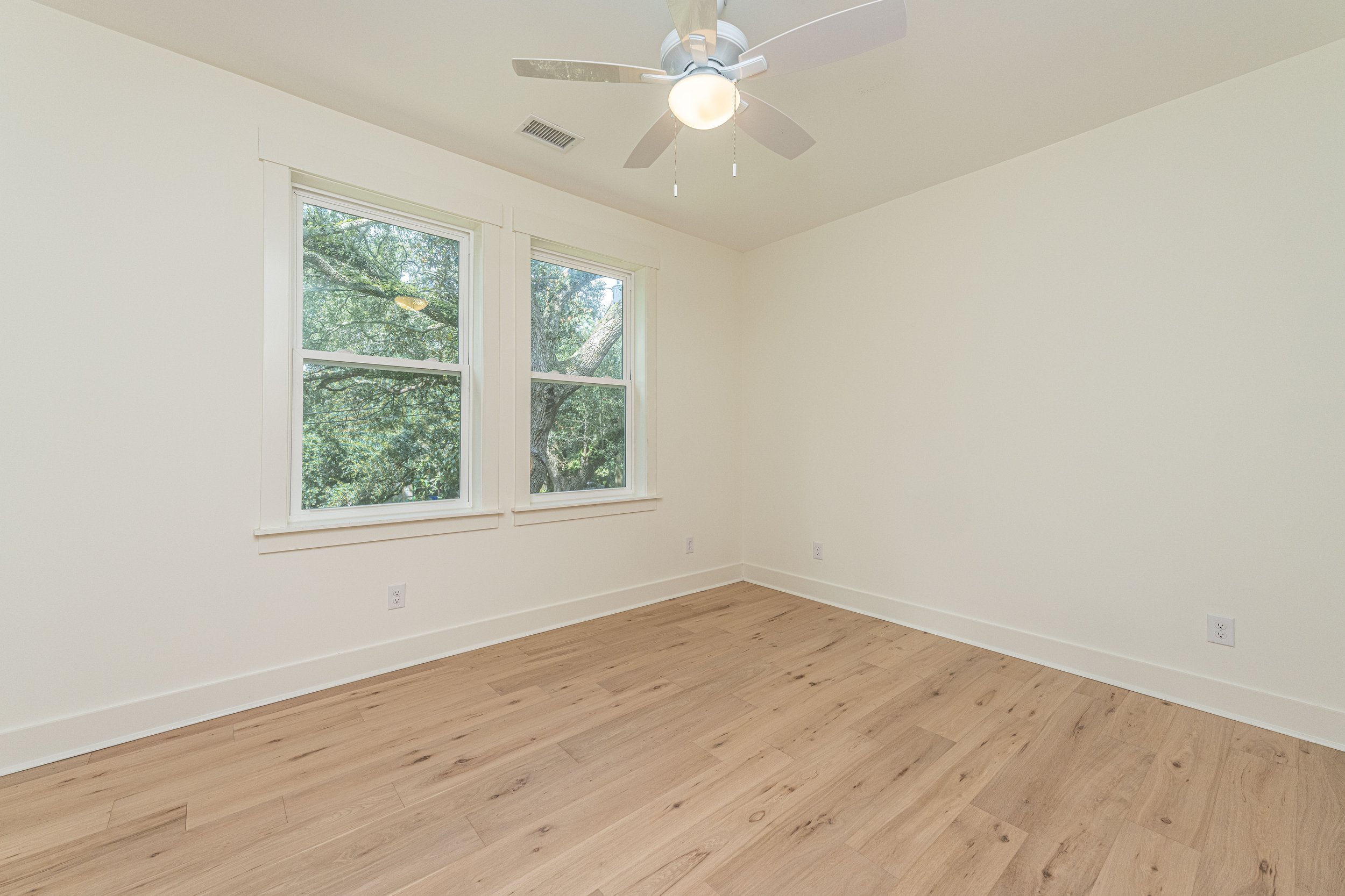 2159ParkwayDr30.jpg