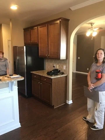 02-before-kitchen-cabinets-and-archway.jpeg
