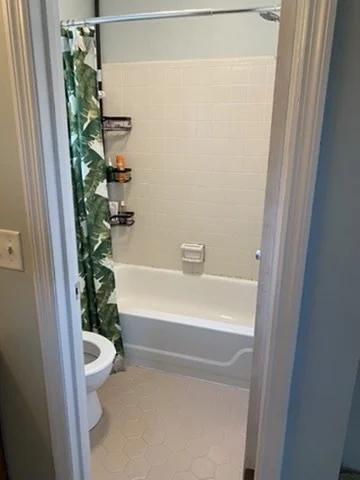 01-existing-bathroom.jpeg
