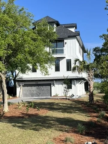 22-finished-looking-front-exterior.jpeg