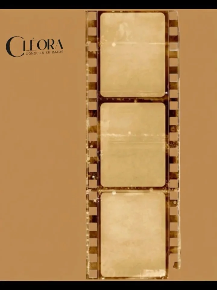 Le cin&eacute;ma comme conteur de ton histoire.

J&rsquo;ai choisi ce langage pour parler de conseil en image.

Non pas pour transformer, mais pour raconter.

Avec Cl&eacute;ora, tu fais le choix de te choisir.

De devenir le personnage principal de 