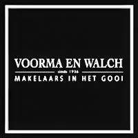 Logo met de tekst 'Voorma en Walch Makelaars in het Gooi'