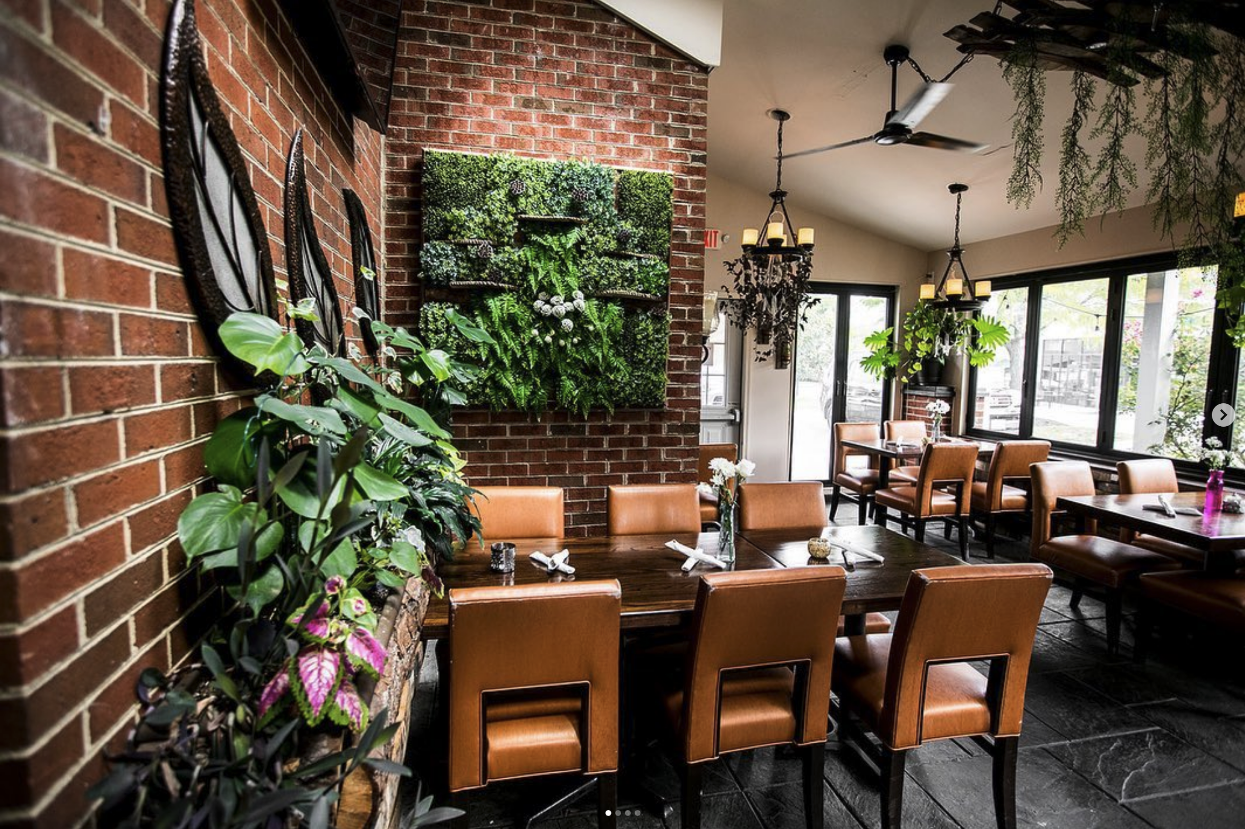sebastian & Co dining