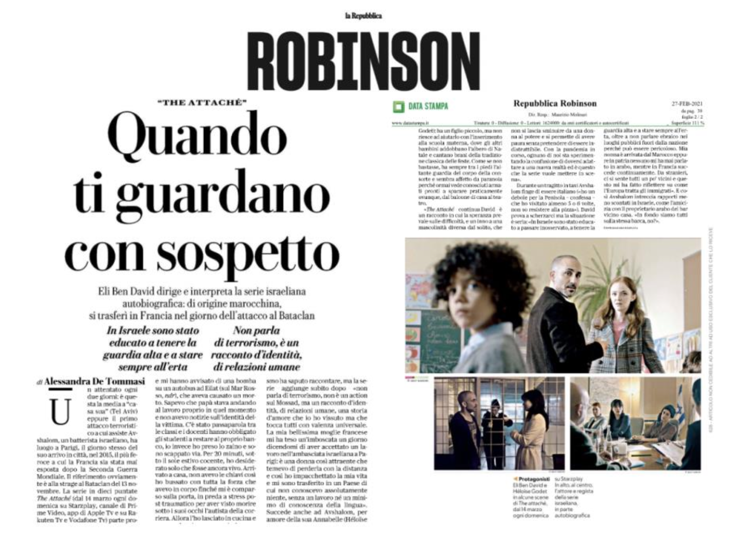 Page de journal La Repubblica avec un grand titre 'Quand ti guardano con sospetto' et une photo d'un homme avec deux femmes dans une classe ou un lieu d'apprentissage, des enfants assis à une table.