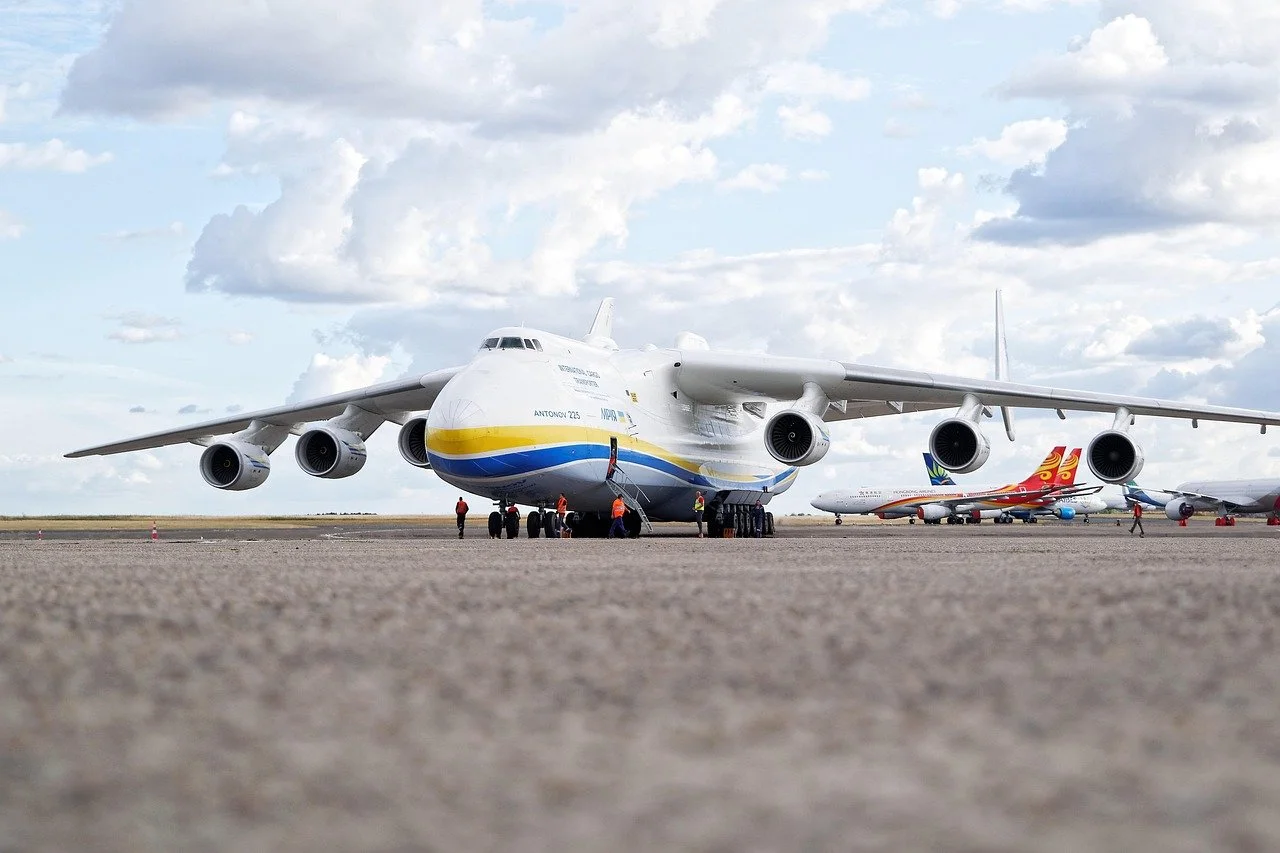 Largest cargo plane touches down with COVID-19 supplies in Quebec