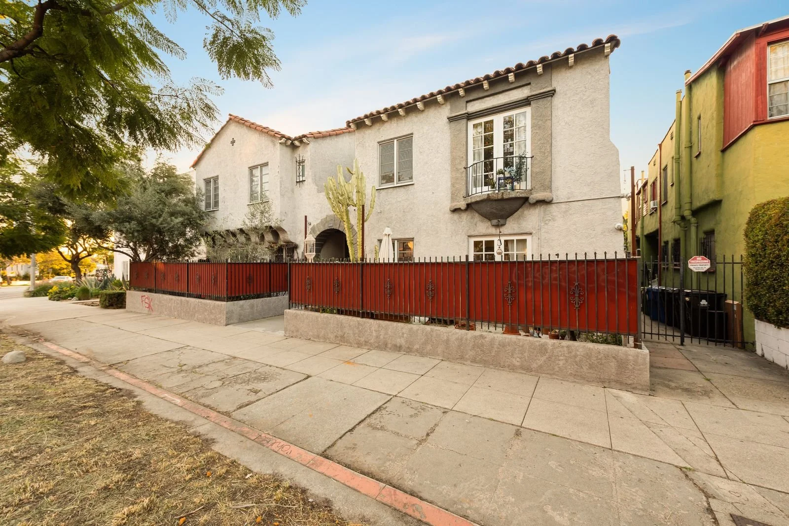 An image of the Float House.