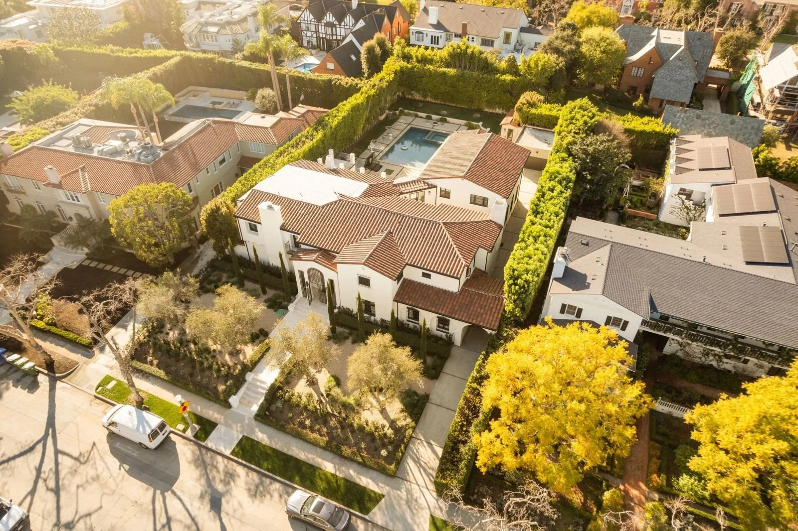 An image of The Float House.