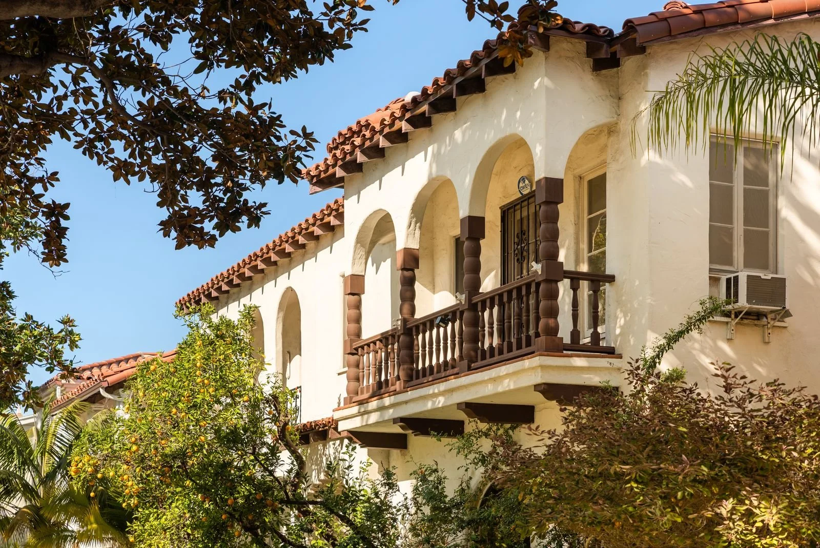 An image of The Float House.