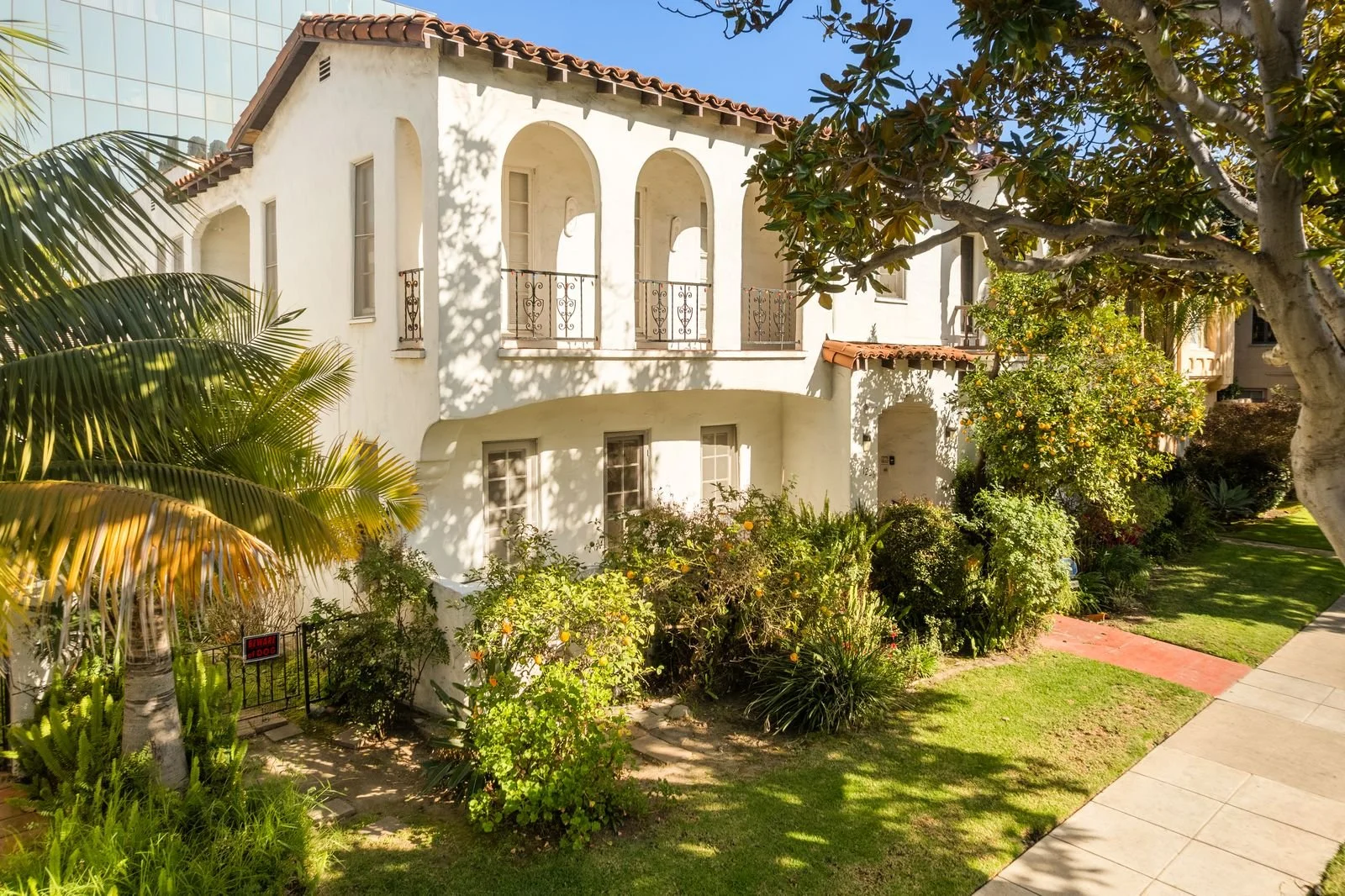 An image of the Float House.