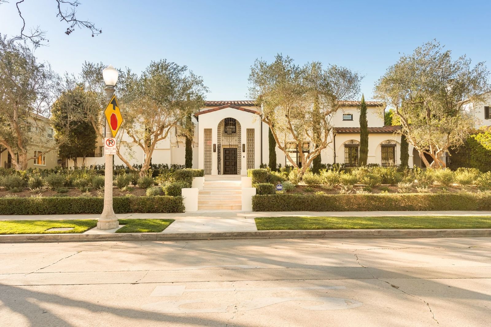 An image of the Float House.