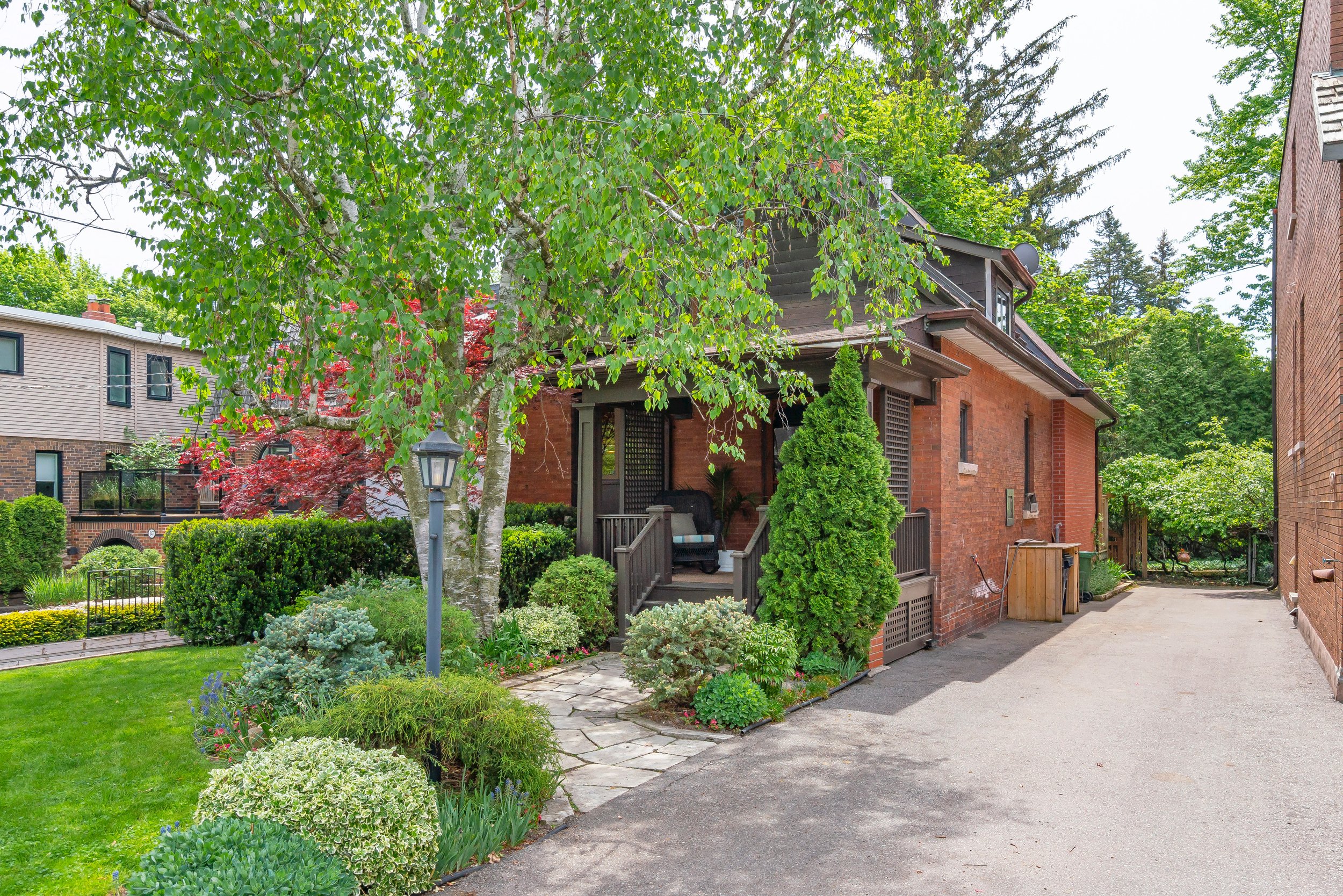 001 - 01_341 Keewatin Ave_.jpg