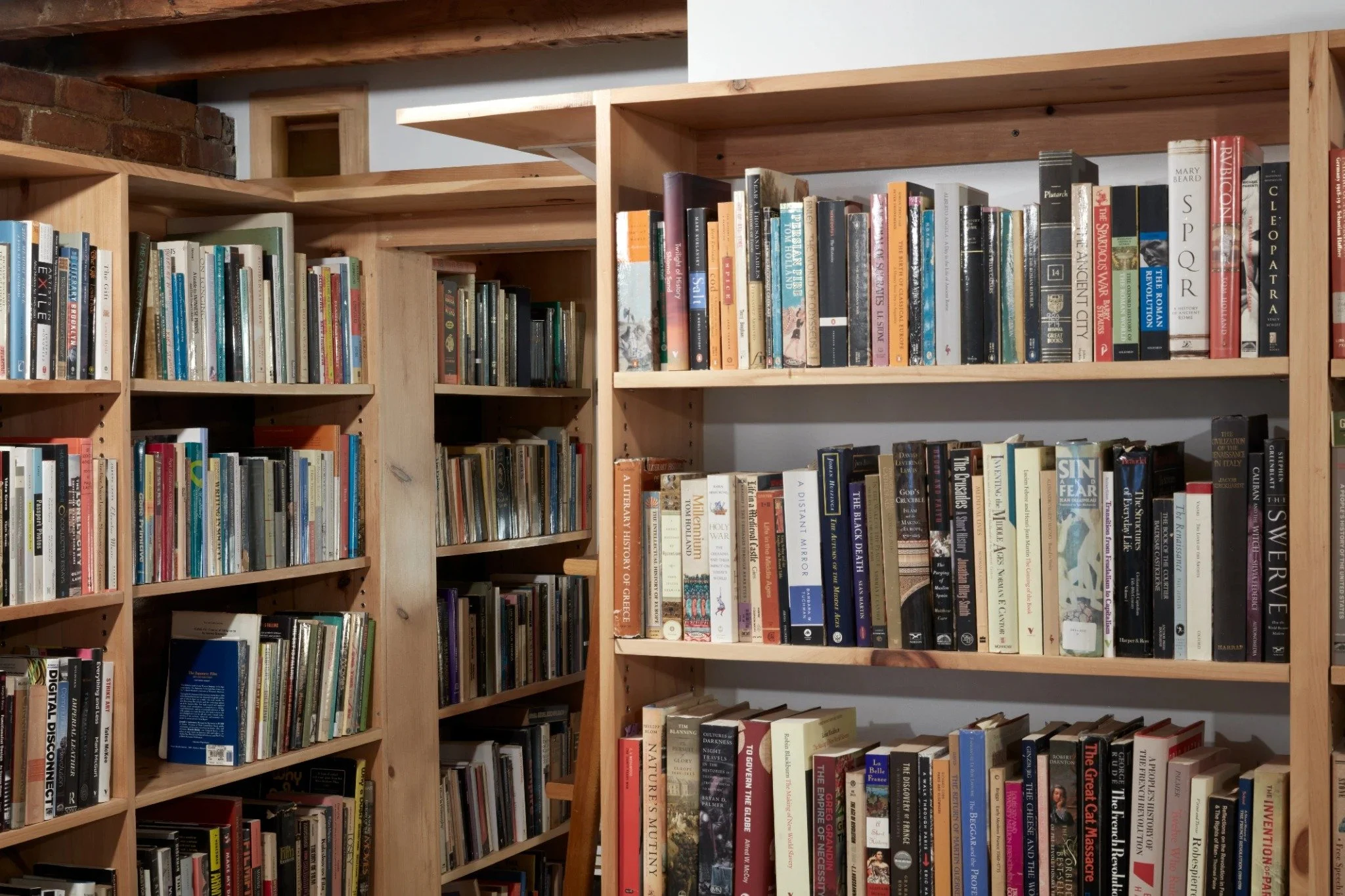 AH-Garden Floor-Library-Catwalk w_o Cat-After-Hi.jpg