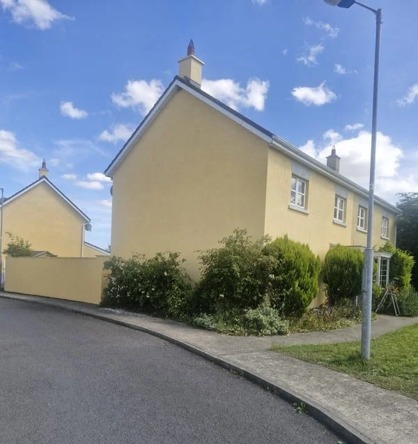 exterior painted wall of domestic property