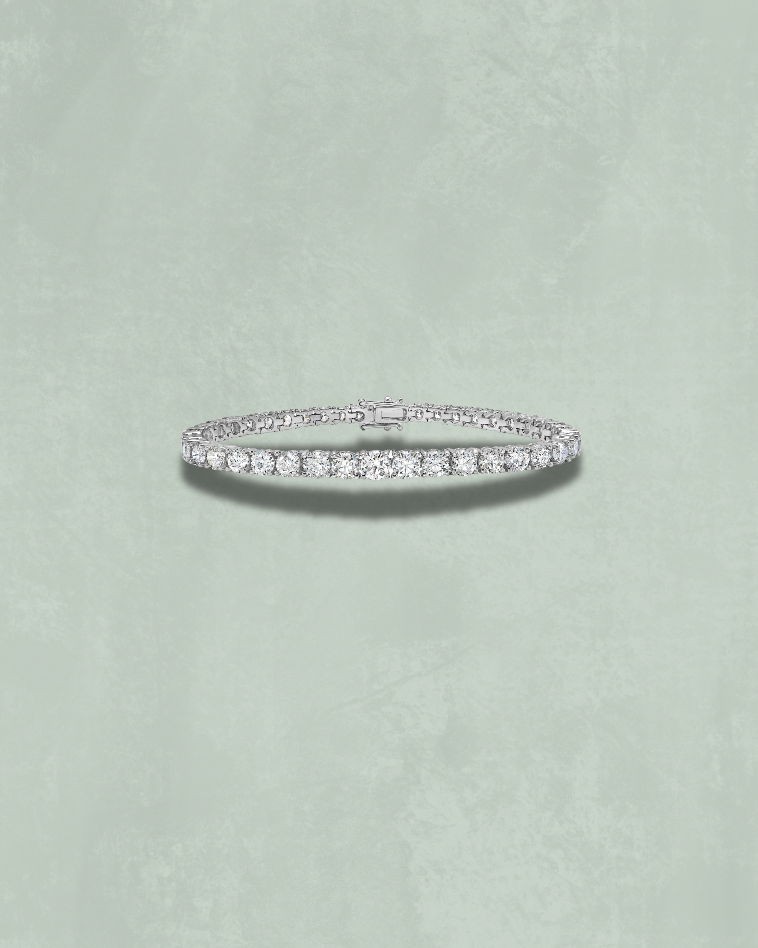 Graduated White Diamond Tennis Bracelet