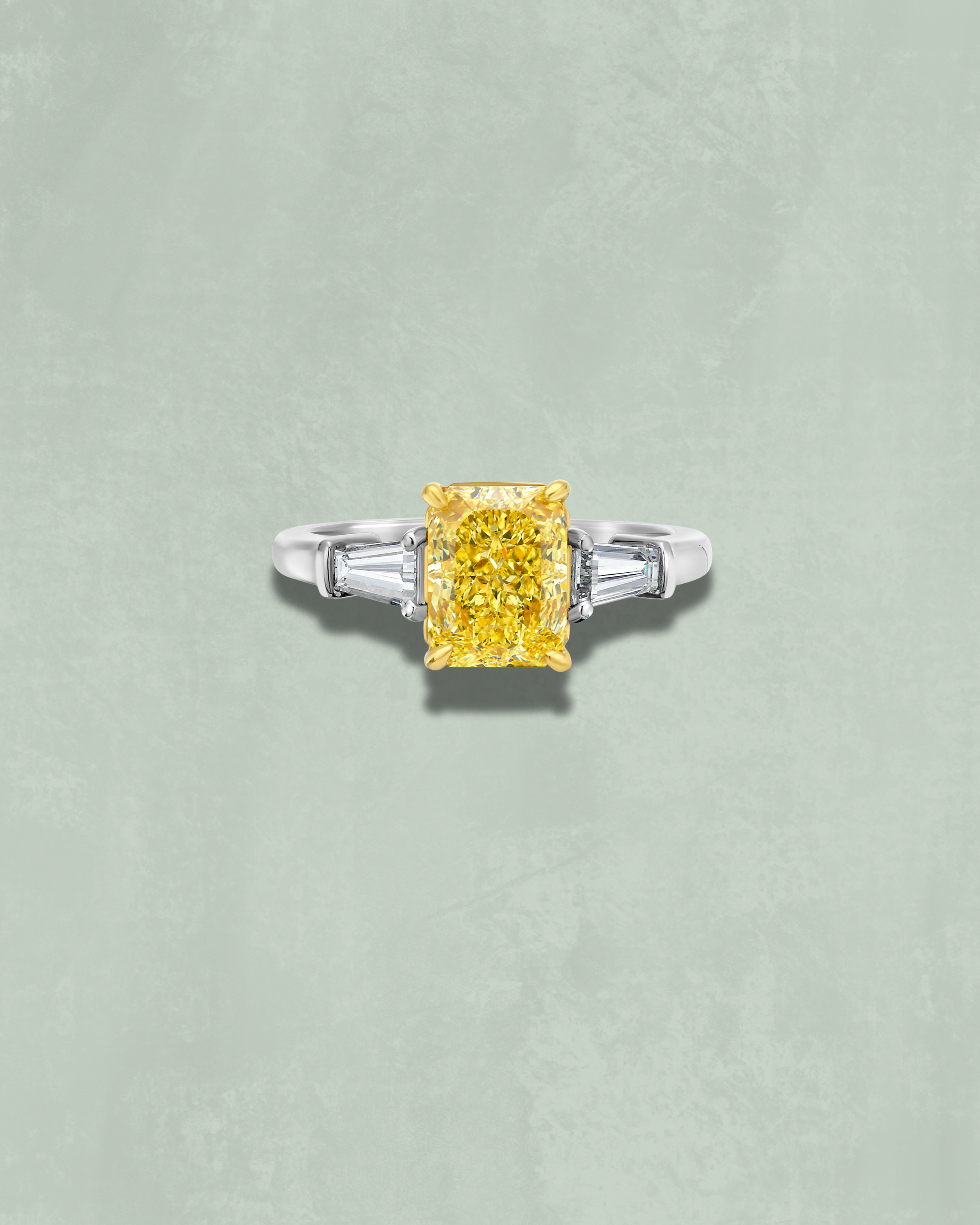 Tapered Baguette 3 Stone