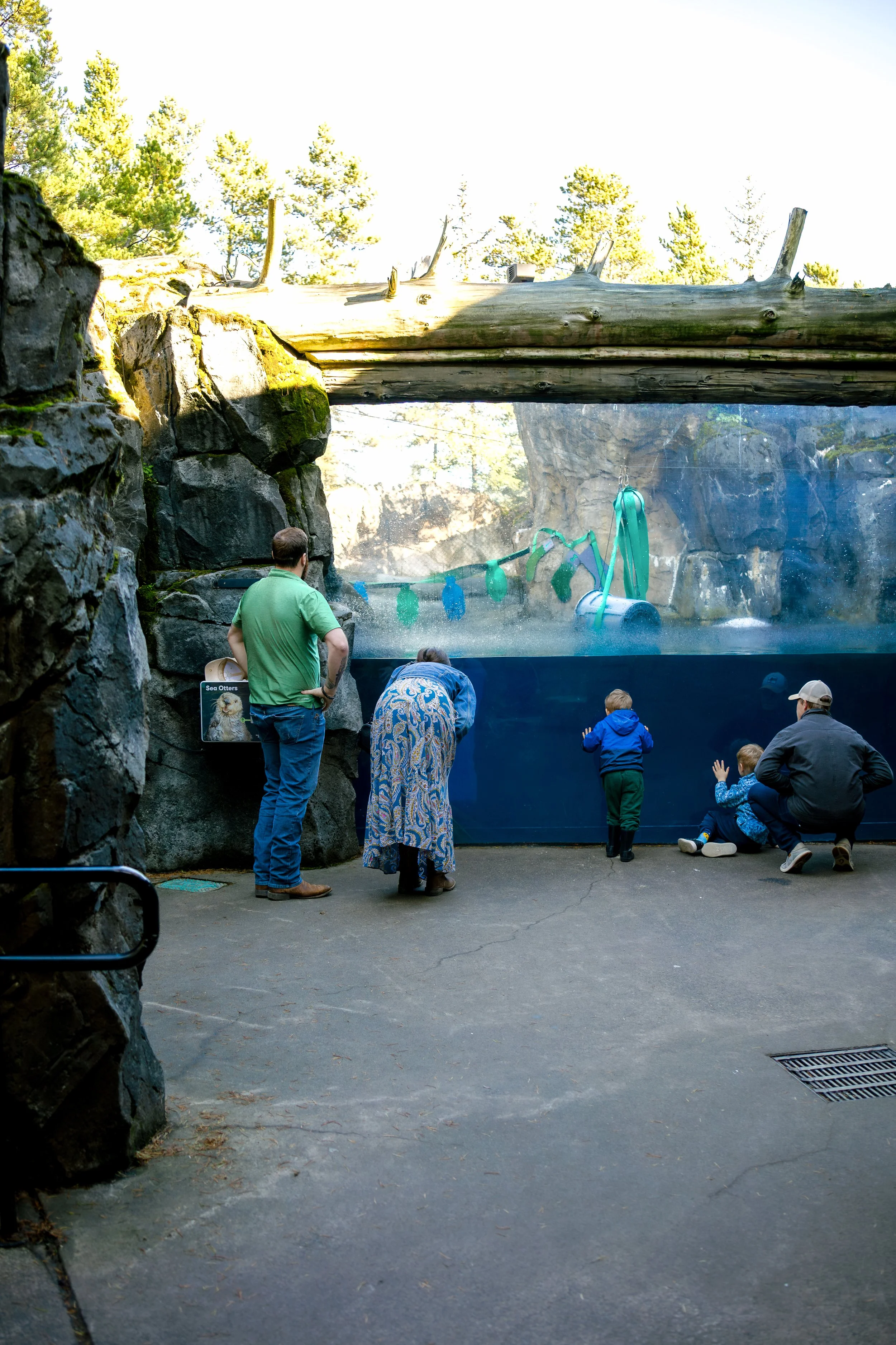 121325-joseyandzach-proposal-oregonzoo0661.jpg