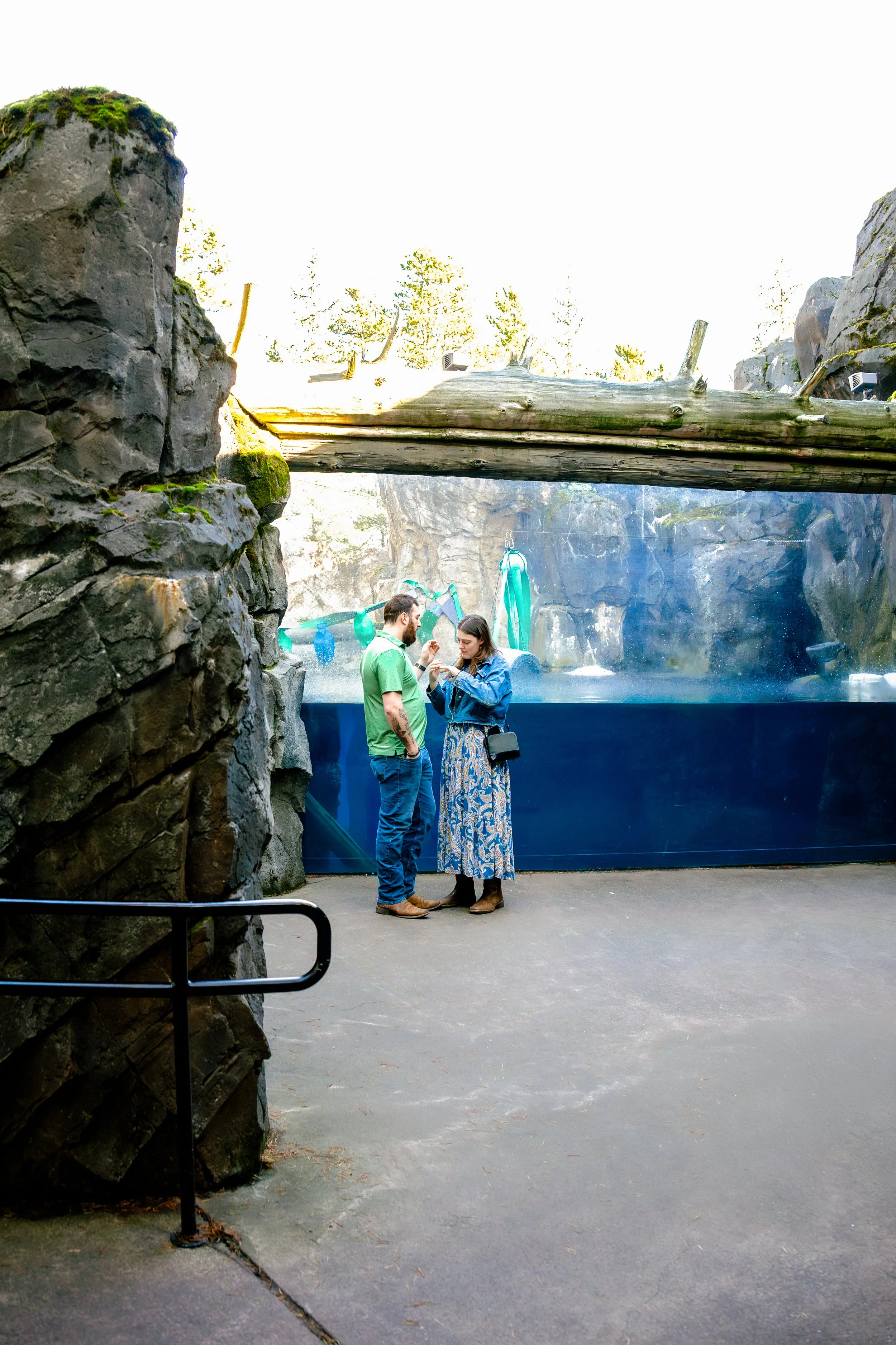 121325-joseyandzach-proposal-oregonzoo0764-Edit.jpg
