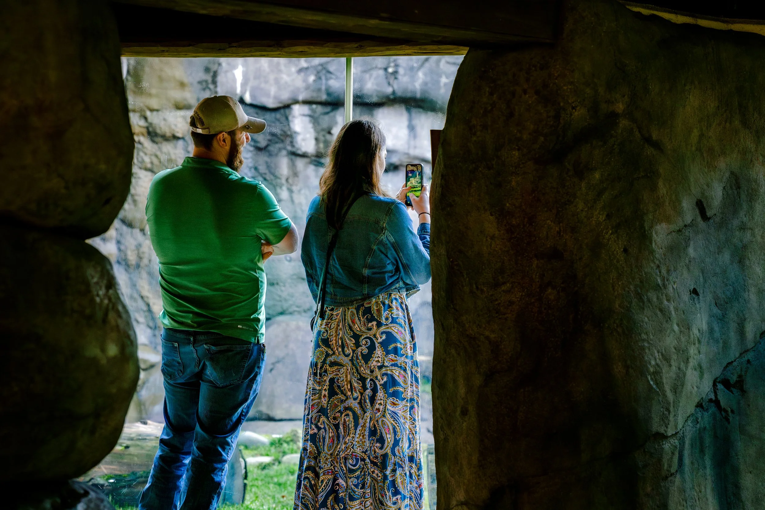 121325-joseyandzach-proposal-oregonzoo0381-Edit.jpg