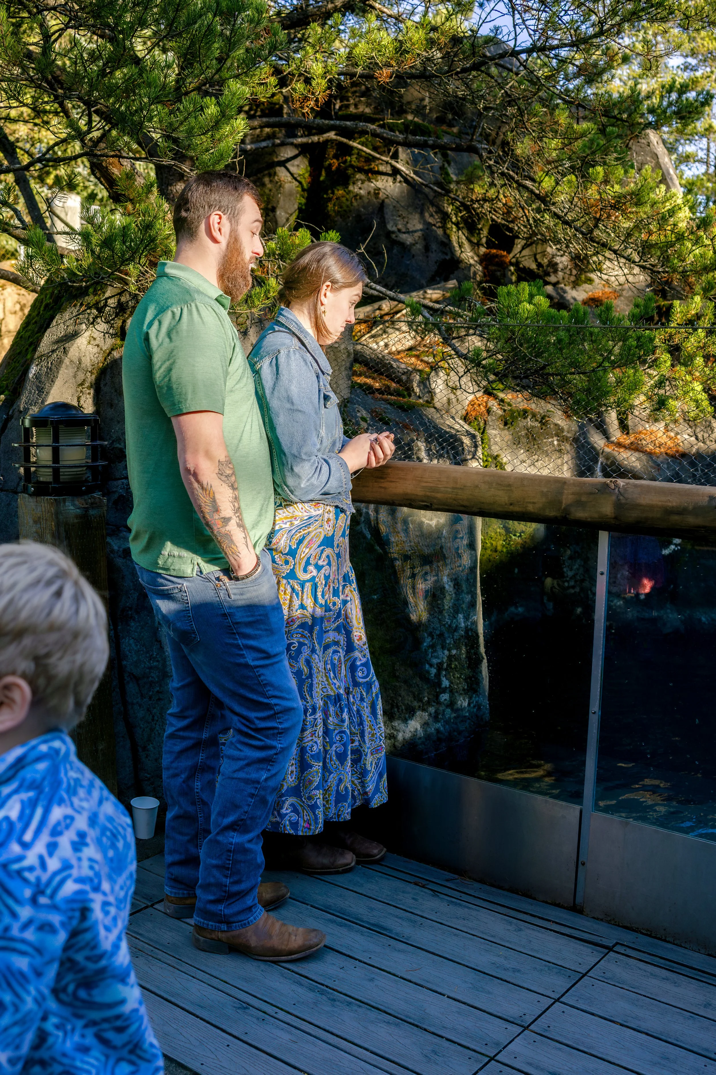 121325-joseyandzach-proposal-oregonzoo0644.jpg