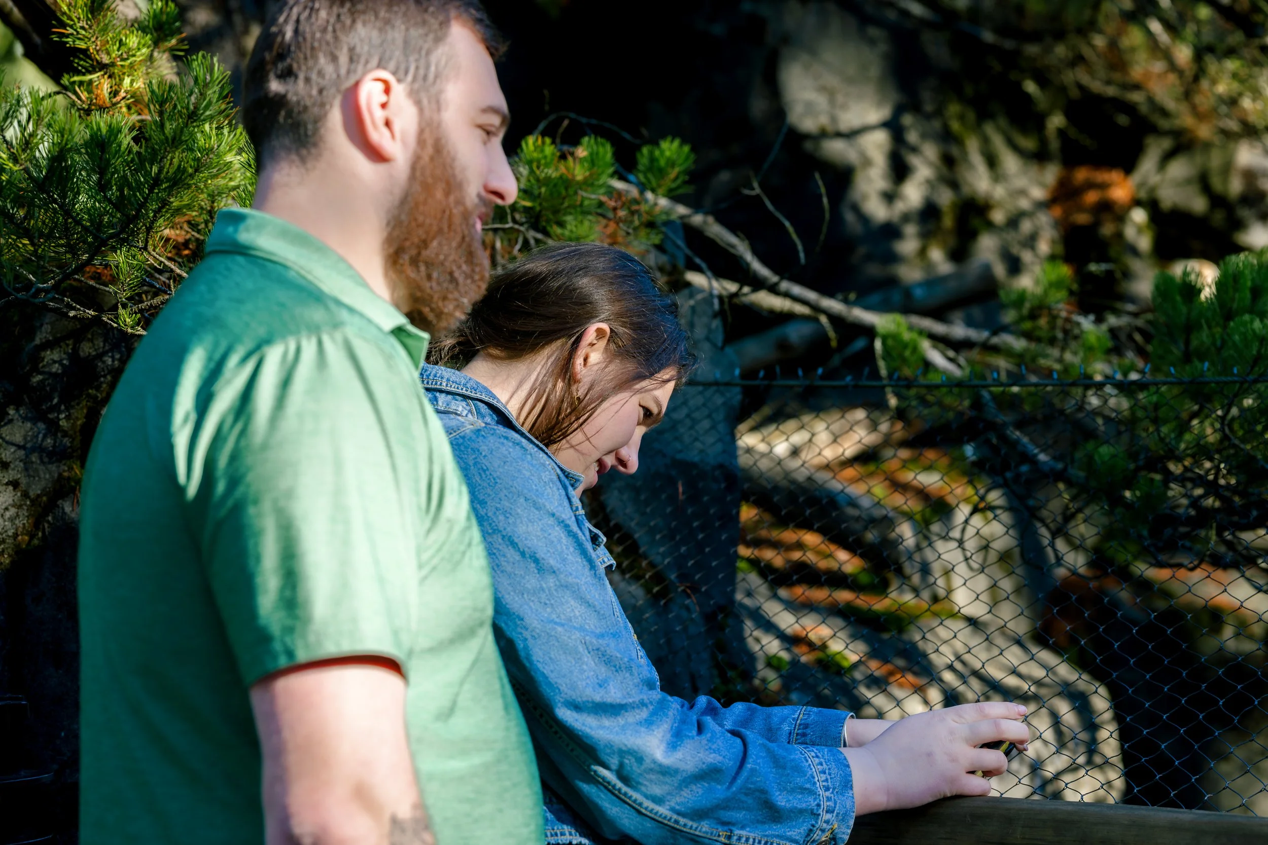 121325-joseyandzach-proposal-oregonzoo0584.jpg