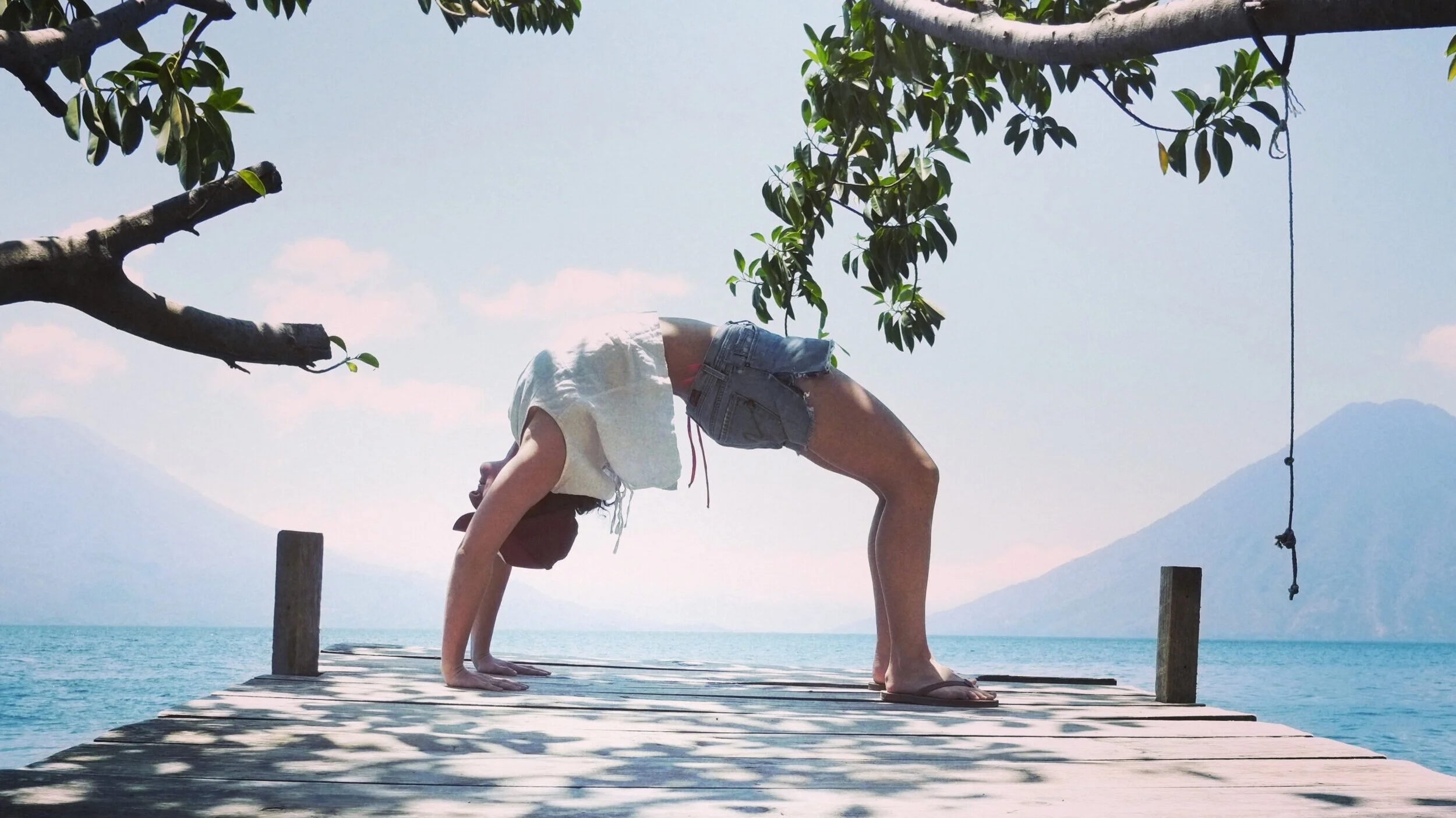 UrdhvaDhanurasana.jpg