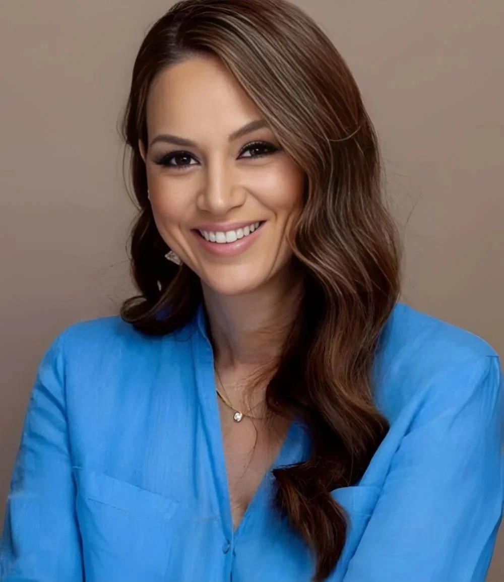 Headshot of Regine at Duality Psychotherapy Services