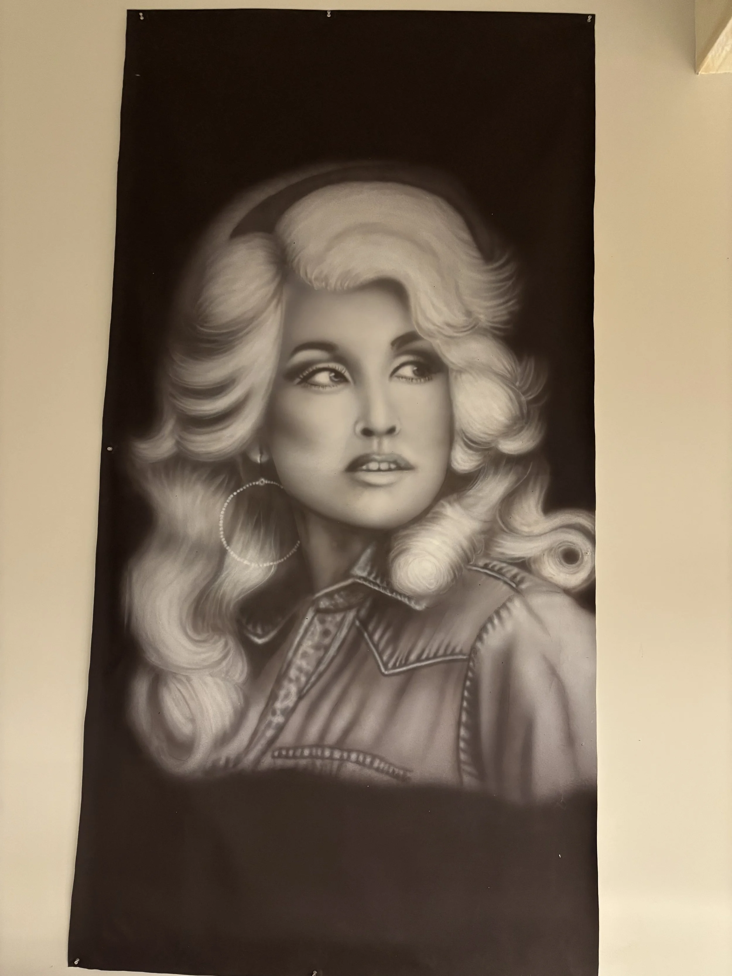 Pneumatic sprayer and airbrush portrait of Dolly Parton, Nova Color on Muslin