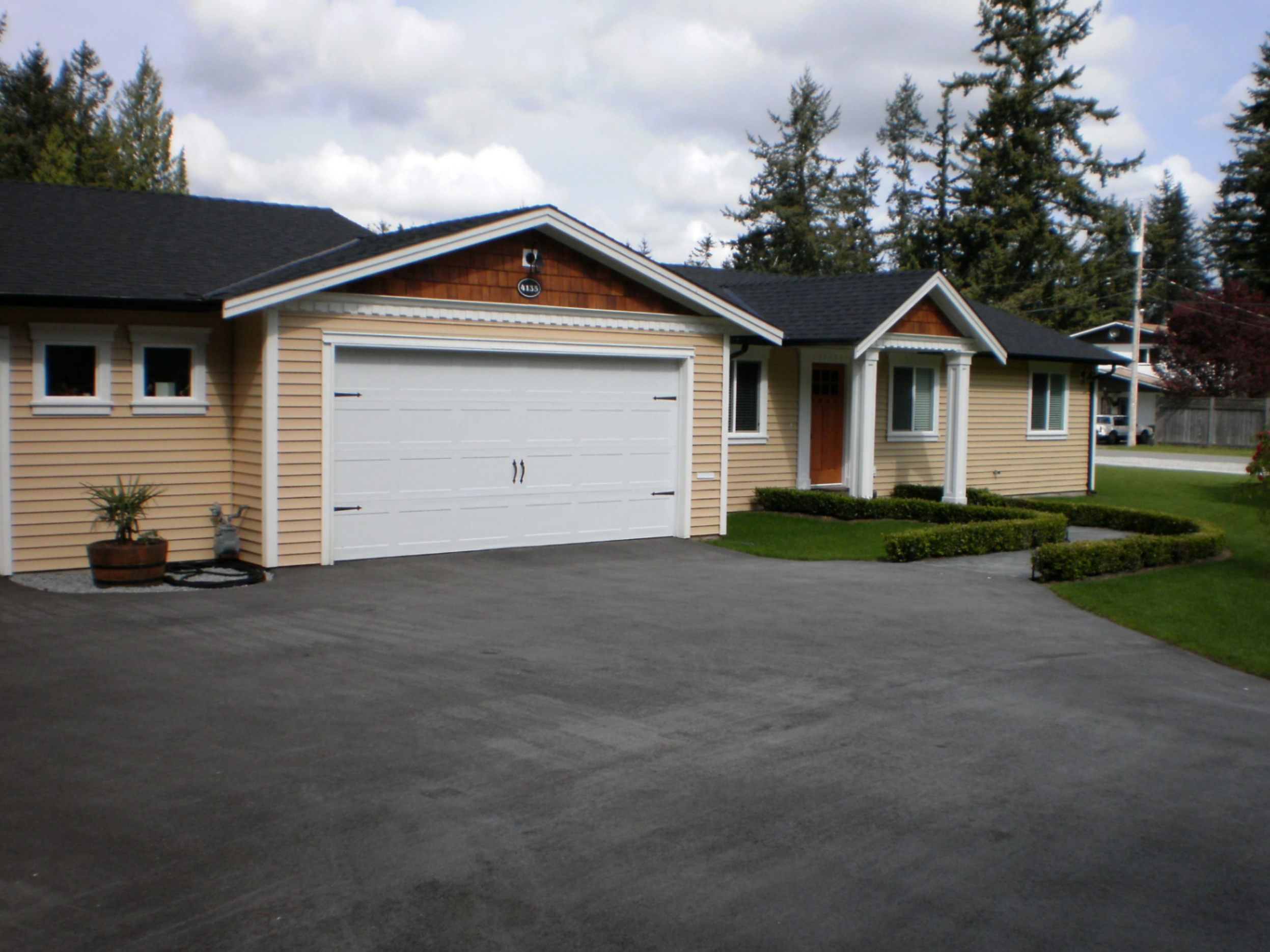 Cowichan-Valley-Siding-Exterior-Renovation+%283%29.png